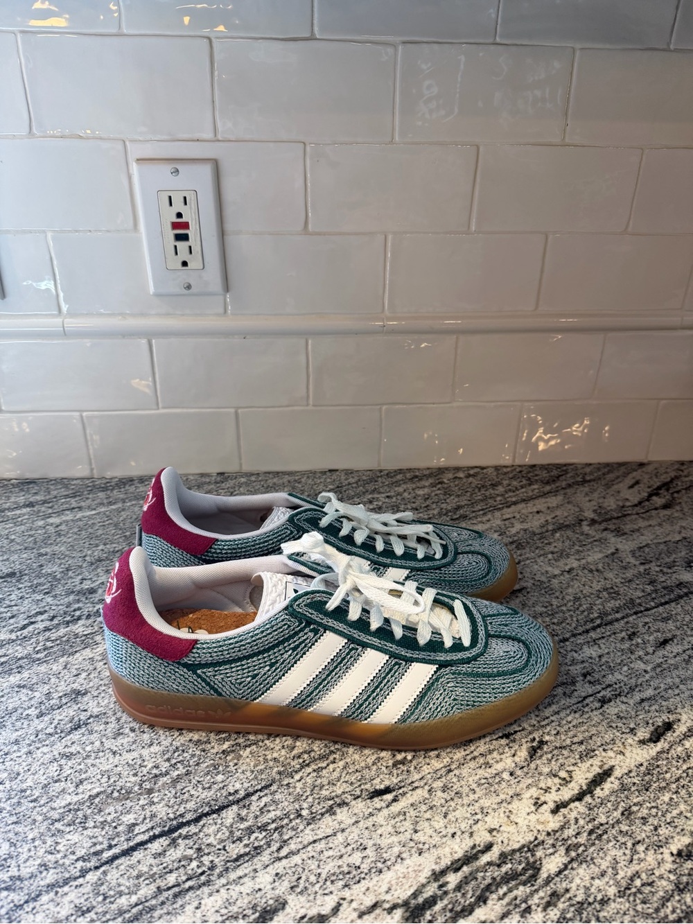 Sean Wotherspoon x Adidas Gazelle Indoor Green Hemp Size 10 - Picture 5 of 10